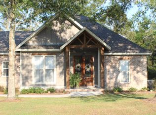 26 W Crockett Dr, Sumrall, MS 39482