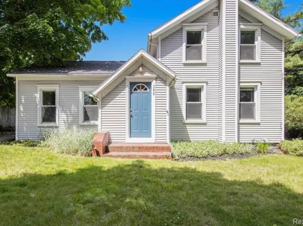 388 Hillsdale St, Hillsdale, MI 49242