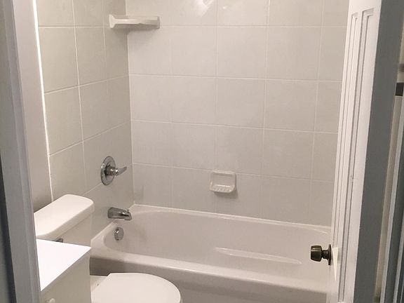 5th image of 7525 Haywood Dr
