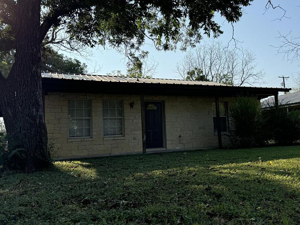1st image of 102 Pecan Dr