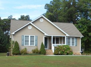 237 Crosstie Rd, Appomattox, VA 24522