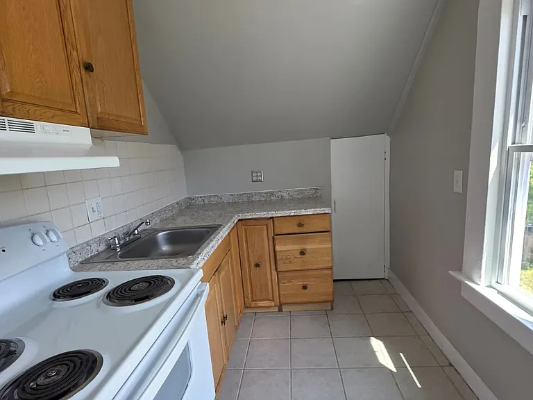 299 Norton St #3A — Photo 1