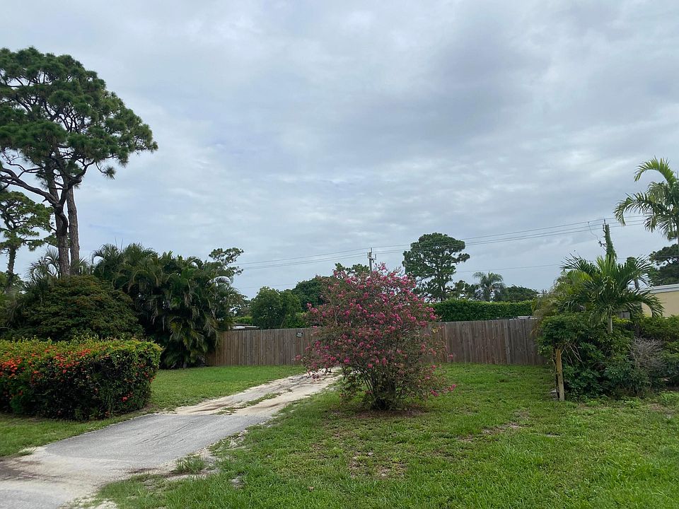 2nd image of 5059 Ferndale Drive