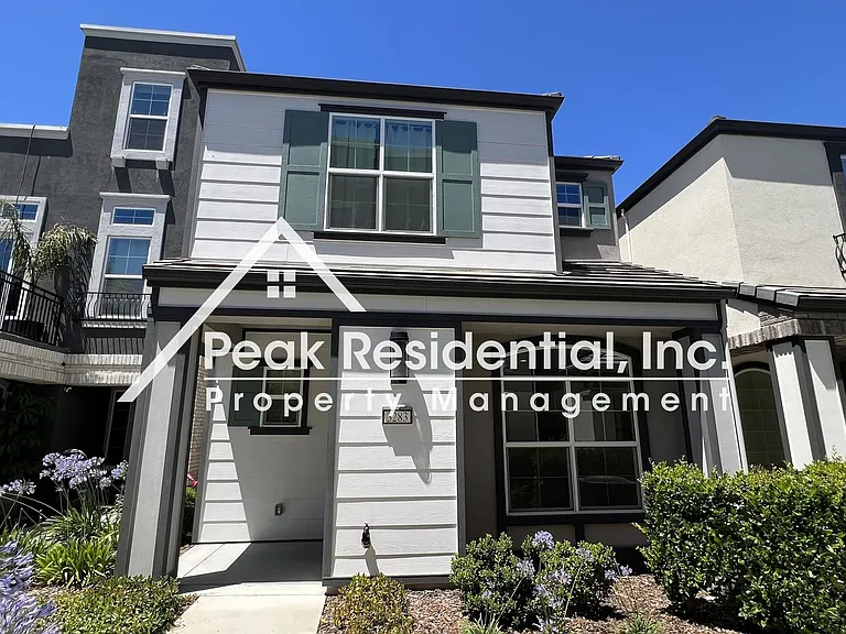 3283 Warbler Ct — Photo 1