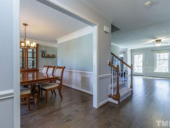 4th image of 606 Brookfield Dr