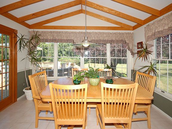 Breakfast Room
