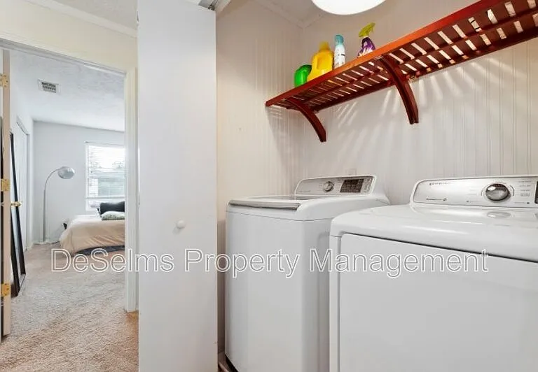 1204 Parkstone Ln — Photo 15
