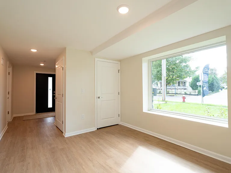 97 Main St #1 — Photo 20