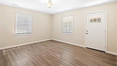 3rd image of 613 Grantland Dr