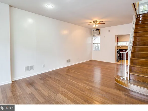 2008 Titan St, Philadelphia, PA 19146
