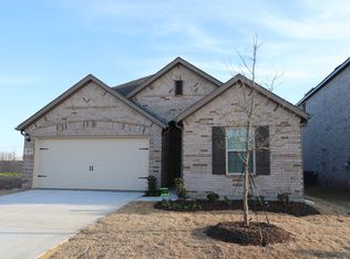 1133 S Hill Dr, Crowley, TX 76036
