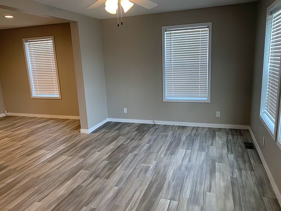 4th image of 47 Bluebird Hill Dr #329