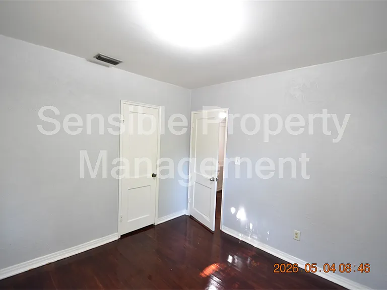 2801 Sanders Dr — Photo 29