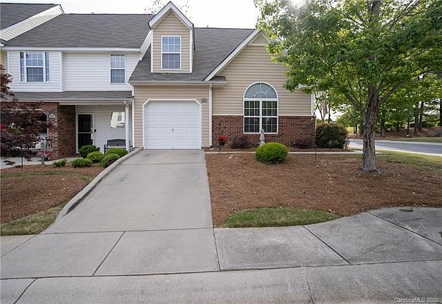 1st image of 1721 Hidden Creek Dr
