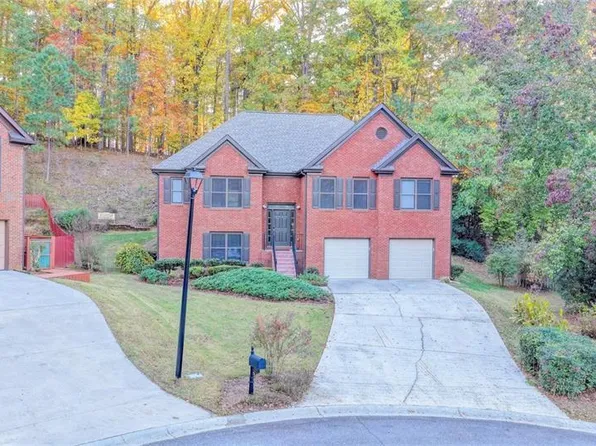 655 Golden Meadows Ln, Suwanee, GA 30024