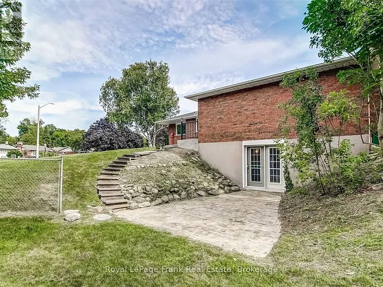926 Walnut Ct #BASEMENT — Photo 9