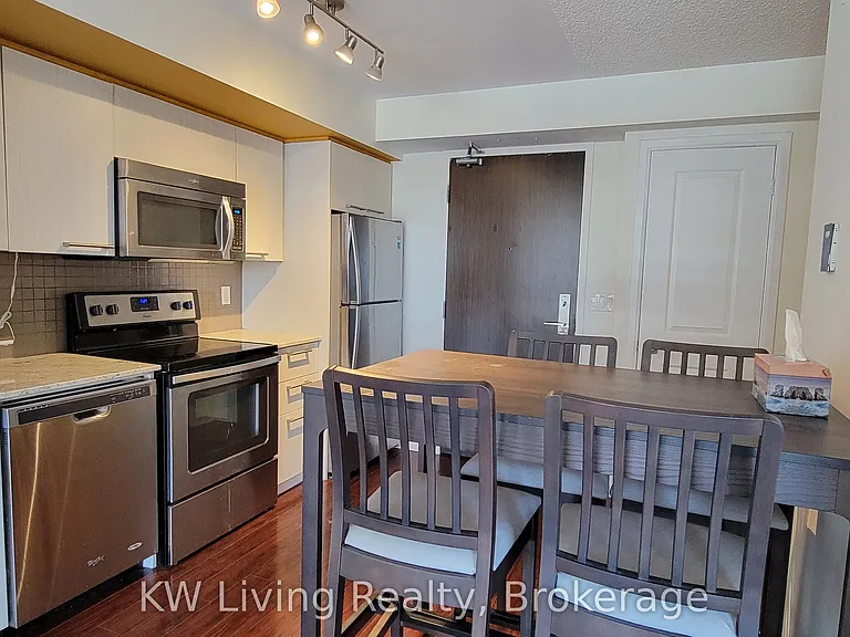 88 Sheppard Ave E #501 — Photo 7