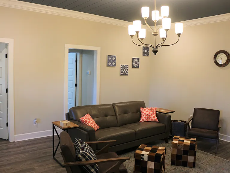 420 Glenwood Dr — Photo 11