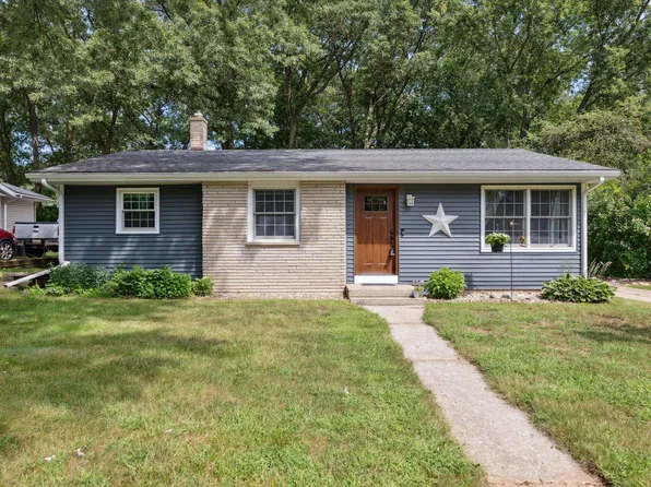 7221 Wrenbury St, Portage, MI 49024