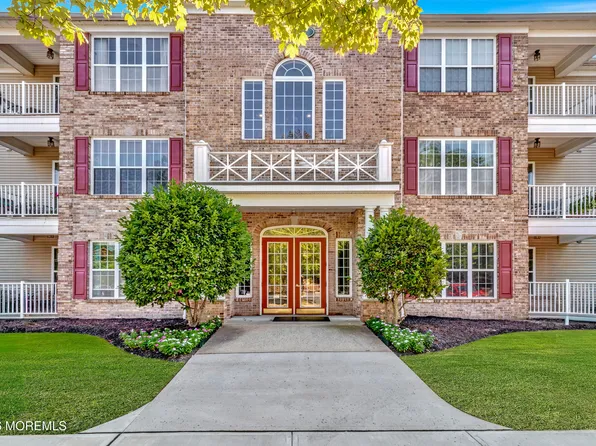 232 Sophee Lane, Lakewood, NJ 08701