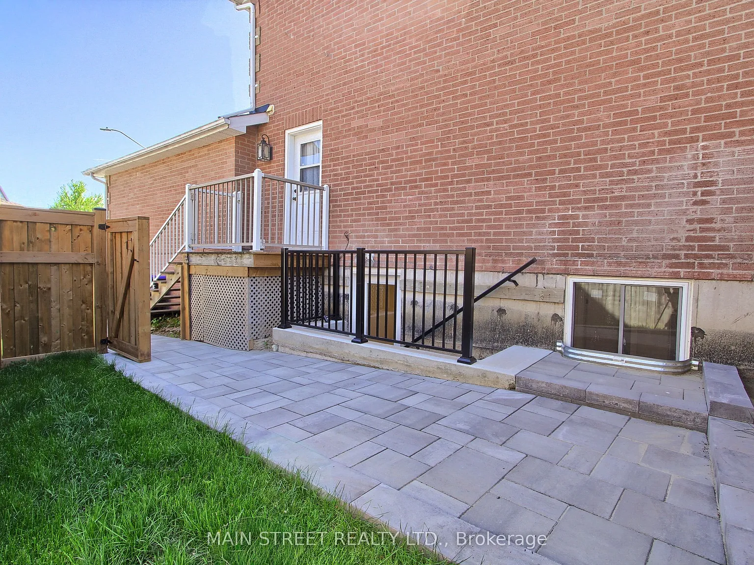 2 bed, $2,400 — Photo 4