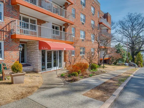 38 4th Avenue #1 E, Nyack, NY 10960