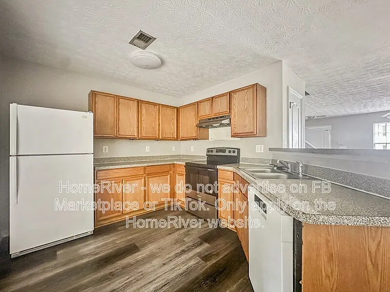 1945 Shawn Wayne Cir SE — Photo 4