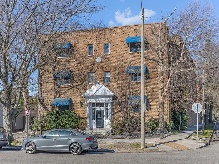 1915 Colonial Ave #6 — Photo 42