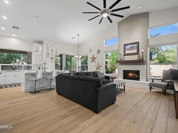 9371 E MAPLE Drive E, Scottsdale, AZ 85255