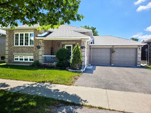 11 Watson Dr, Barrie, ON L4M 6W3