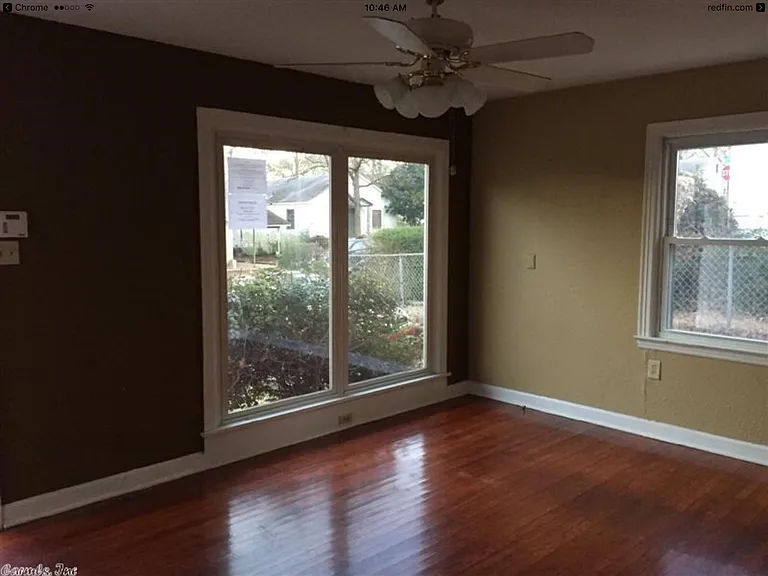 2112 S Van Buren St — Photo 2