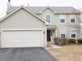 1301 Creekside Cir, Minooka, IL 60447