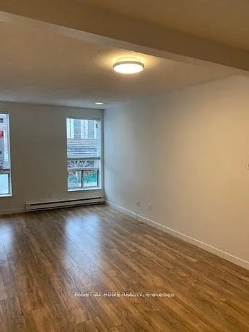 751 Queen St E #3 — Photo 2