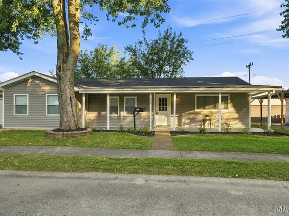 2528 Reveres Rte, Granite City, IL 62040