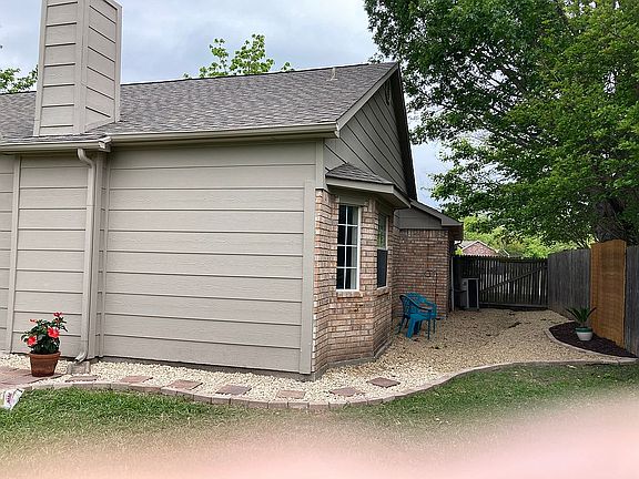 2nd image of 121 Lemley Dr