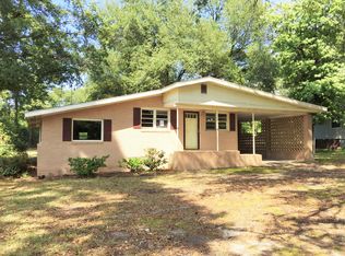 540 Saluda Ave, Batesburg, SC 29006