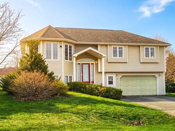 50 Liberty Cres, Charlottetown, PE C1E 1Y7