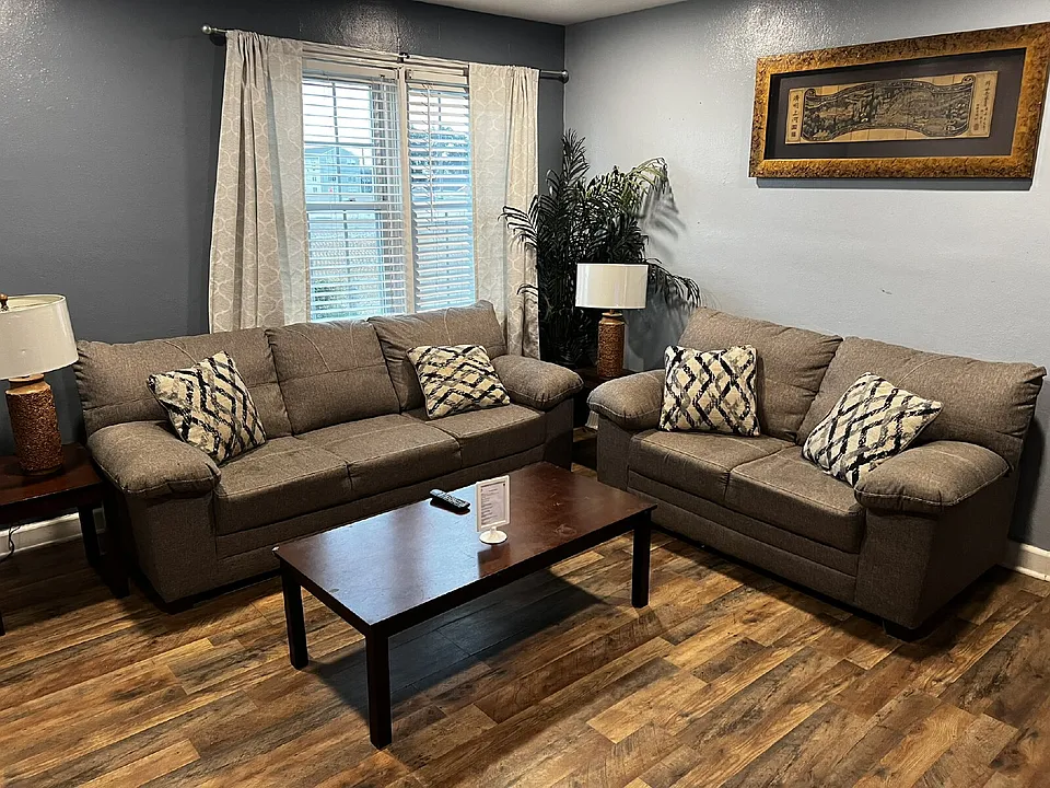 1346 Little Bay Ave #3