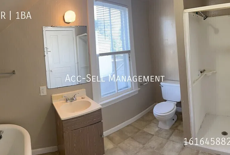 847 Bridge St NW #2 — Photo 4