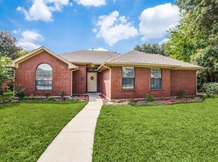 112 Pear Tree Pl, Denton, TX 76207