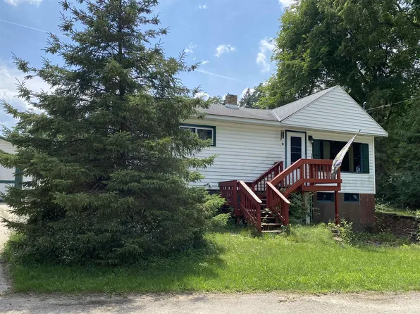 W7041 Cutsforth Rd, Pardeeville, WI 53954