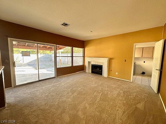 5th image of 94 Paradise Pkwy