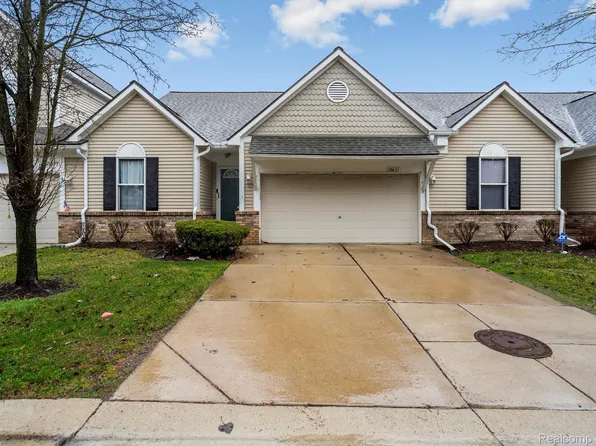 29621 Monterey Cir, Farmington, MI 48336