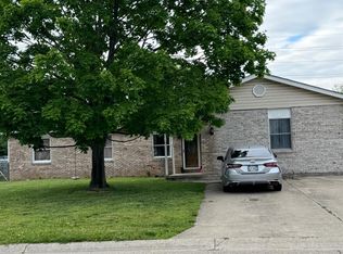 165 Baker Ln, Carlisle, OH 45005