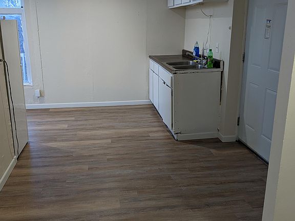 3rd image of 737 E Sandusky St APT 5