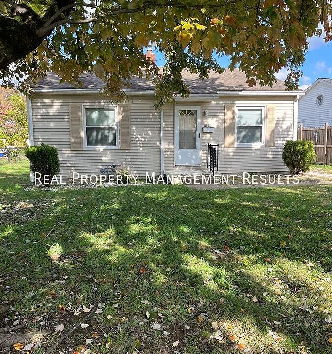 1st image of 1822 Waggoner Ave