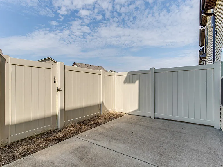 4128 Suntropic Ln — Photo 14