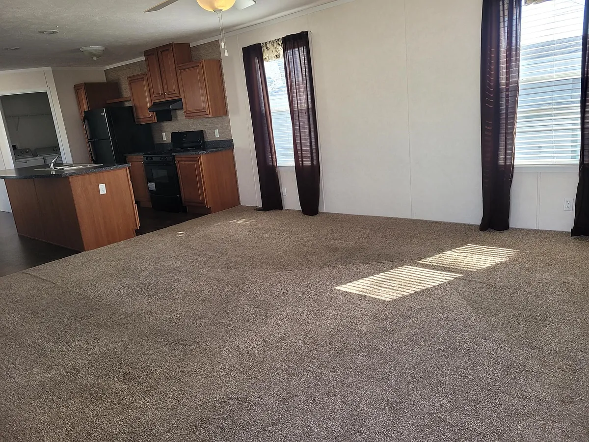 Building Photo - 4914 Silver Gate Dr