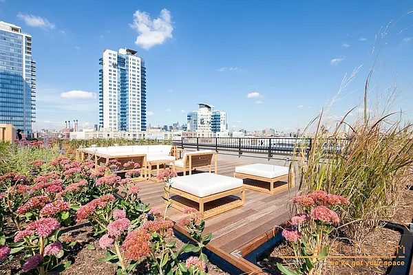 Rented by aptsandlofts.com | media 17