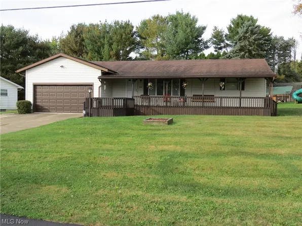 817 Lincoln Ave NW, Carrollton, OH 44615